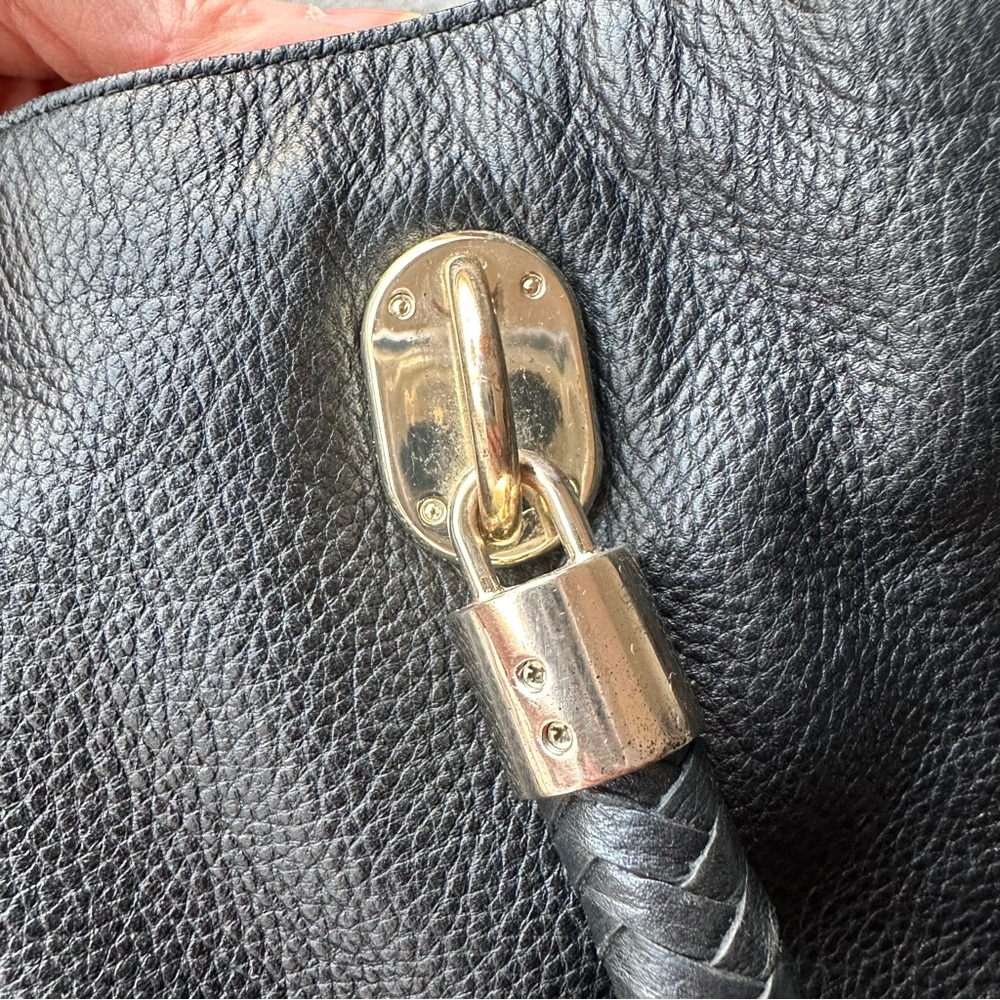 Cole Haan Benson Tote Black Pebbled Leather Quiet Luxury Classic - Picture 11 of 16
